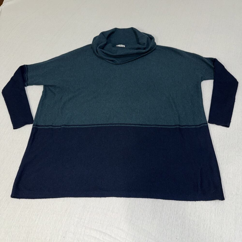 Smartwool Edgewood Poncho Sweater Green Blue Size Medium Womens EUC